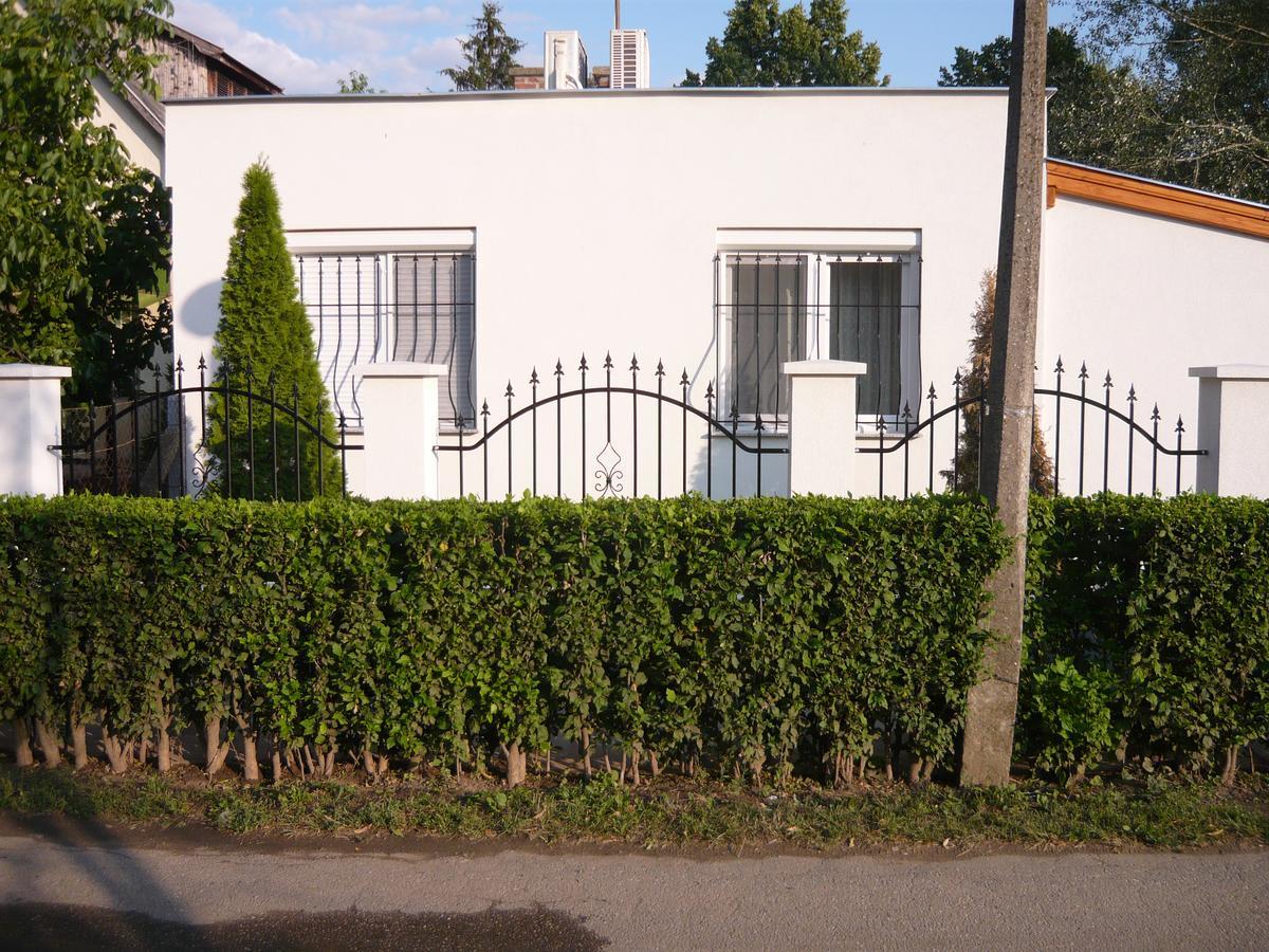 Keresztmama Háza Hajduszoboszlo Exterior foto