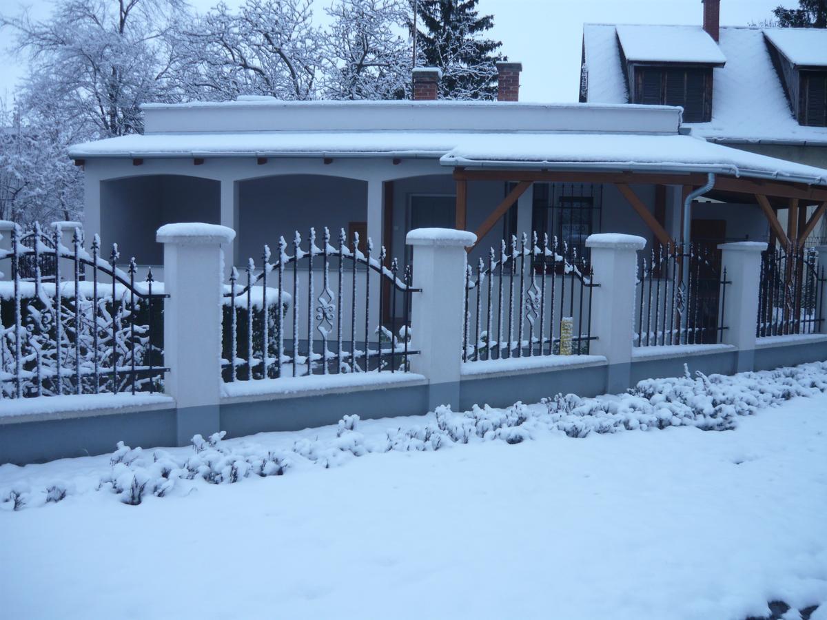 Keresztmama Háza Hajduszoboszlo Exterior foto